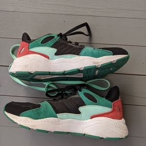 Women's Adidas size 8.5 sneakers